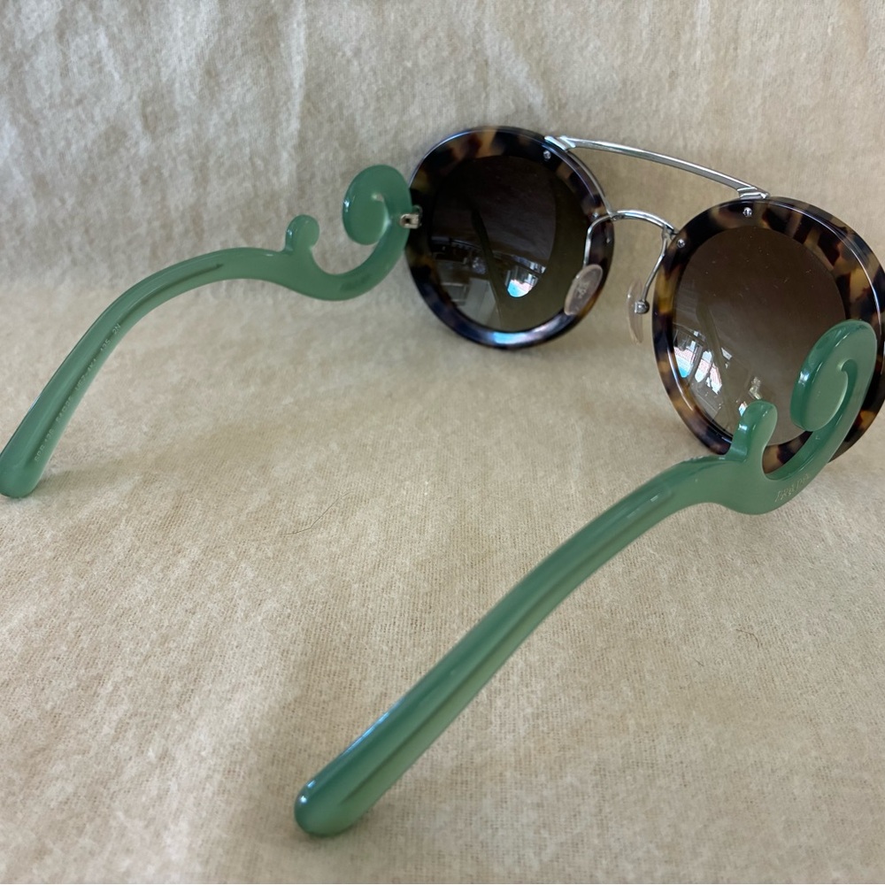 Prada Baroque Oval Sunglasses Spring 2013 - Never Worn - Picture 3 of 6